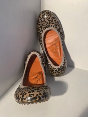 Ja-vie Leopard Print Emmergency Flats Shoes Size 38 or US 7.5